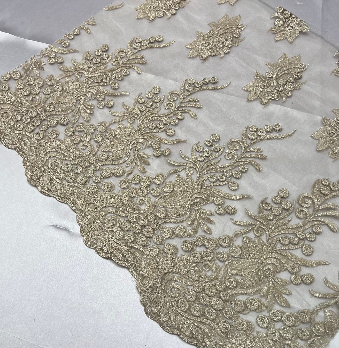 French Lace Fabric Top Quality Luxurious French Lace Bridal Tulle Lace Fabrics For Party/Wedding Dresses Lace Fabrics 1 Metre